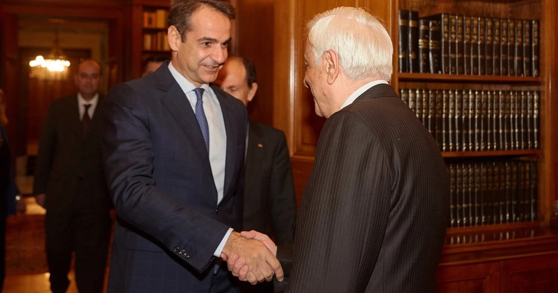 Έκτακτη συνάντηση με Παυλόπουλο ζήτησε ο Μητσοτάκης για σήμερα